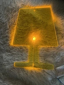 IKEA KVARTER transparente gelbe Plexiglas LED flache Lampenform Leuchte gebraucht - Bild 1 von 3