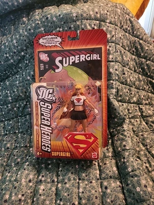 Mattel DC Super Heroes Supergirl Action Figure with Comic Book 2006 - image 1 of 2