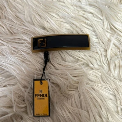 New Fendi hair barrette clip - Image 1 of 4