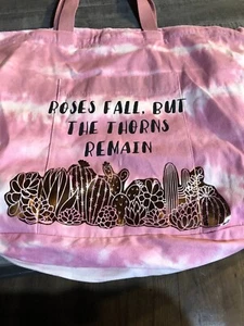 SUMMER TOTE, GROCERY AND BEACH BAG; ZIPPER CLOSURE; FOR ALL YOUR FUN TRIPS!! - Picture 1 of 5