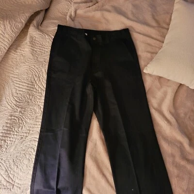 Men's Carhartt. Flat Front Blended Twill Black Pant. Excellent Condition  - Image 1 of 3