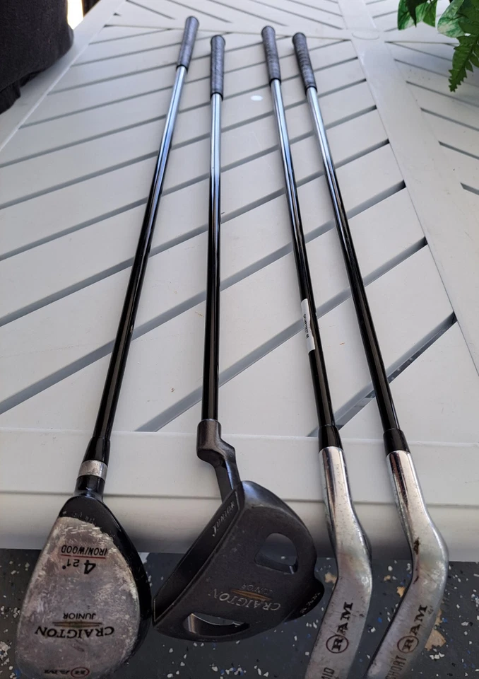 Tacos de golfe Ram Creighton Junior ferros curtos e médios, putter, 4 madeira - Imagem 1 de 4