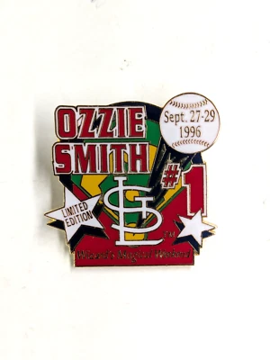Ozzie Smith Retirement Weekend Lapel Pin Sept. 27-29, 1996 St. Louis Cardinals - Imagem 1 de 2