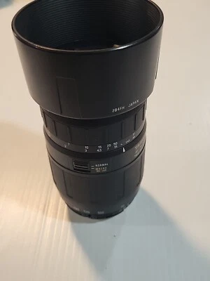 Tamron Auto Focus 70-300mm f/4.0-5.6  LD Macro Zoom Lens - Image 1 of 4