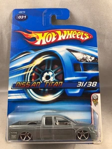 Hot Wheels 2006 First Editions 31/38 Nissan Titan #31 Grey - Picture 1 of 1
