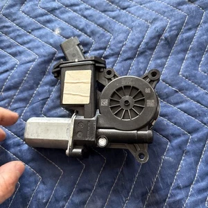 2023 GMC Sierra 1500 Window Regulator Motor - Picture 1 of 3