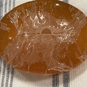 Vintage Bath & Body Works Glycerin Bar Soap Light Scent Unmarked Scent - Picture 1 of 2