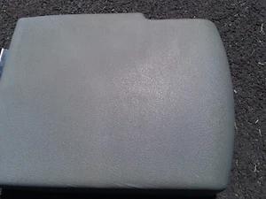 2005 - 2009 Jeep Grand Cherokee Commander Center Console Lid Cover Armrest OEM - Picture 1 of 7