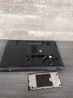 HP 2000-2c29wm 15.6" Laptop DVD As PARTS  - Image 1 of 4