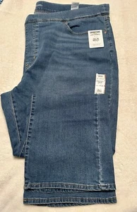 Signature by Levi Strauss & Co. Gold Women's Totally Shaping Pull-on Bootcut 28S - Picture 1 of 11