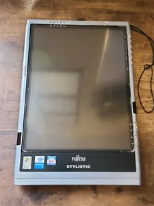 Fujitsu Stylistic ST Series ST5010D Microsoft Windows tablet PC - Picture 1 of 8