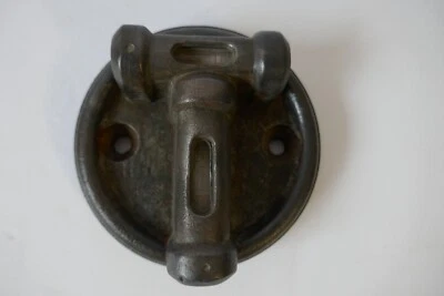 double niveau en fonte outil ancien industriel -  ww2 ? - Photo 1/4