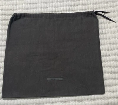 Bolsa antipolvo con logotipo de John Varvatos - 14 "x 15 1/2" Foto 1 de 4