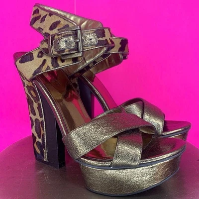 Sandalia plataforma cuero bronce pelo pony leopardo Nine West Harriets talla 7,5 Foto 1 de 4