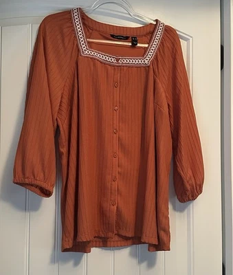 Blusa Isaac Mizrahi Live Arcilla Naranja Texturizada Botón Frontal Cuello Cuadrado Mediana Foto 1 de 4