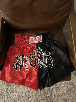 HAN BRAND MUAY THAI SHORTS XXL AUTHENTIC USED EXCELLENT CONDITION RED AND BLACK - Image 1 of 4