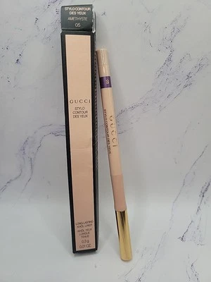 Delineador de ojos Gucci Stylo Contour Des Yeux Khol - 05 Amatista - 0,01 oz / 0,3 g Nuevo en caja Foto 1 de 2