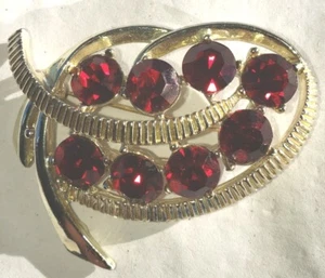 Vtg Signed KRAMER Red Garnet Color Rhinestones Pin Brooch Silver Tone Rare - Picture 1 of 3