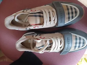 Authentic Burberry Ramsey Vintage Check Beige Low Top Sneakers Size 44 - Picture 1 of 5