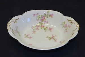 Haviland Oval Vegetable Bowl Schleiger 29a 9 3/8" Pink Flower Limoges France - Picture 1 of 5