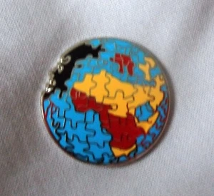 NEW The Seahorses 'do it yourself' enamel badge.John Squire,Stone Roses, - Picture 1 of 1