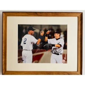 Ichiro Suzuki con foto autografiada de Derek Jeter con certificado de autenticidad de los Yankees de Nueva York HOF - Imagen 1 de 12