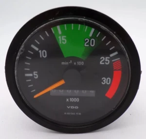 Genuine VDO Mercedes Tachometer Speedometer 0035427316 - Picture 1 of 2