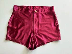 Vintage American Apparel burgunderrote satinierte heiße Booty-Shorts für Damen Größe S hergestellt in den USA - Bild 1 von 5