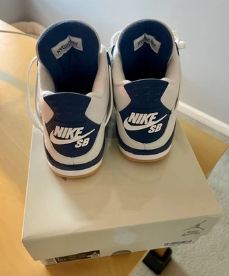 Hombres Talla 9 - Nike SB x Air Jordan 4 Retro SP Azul Marino Foto 1 de 4