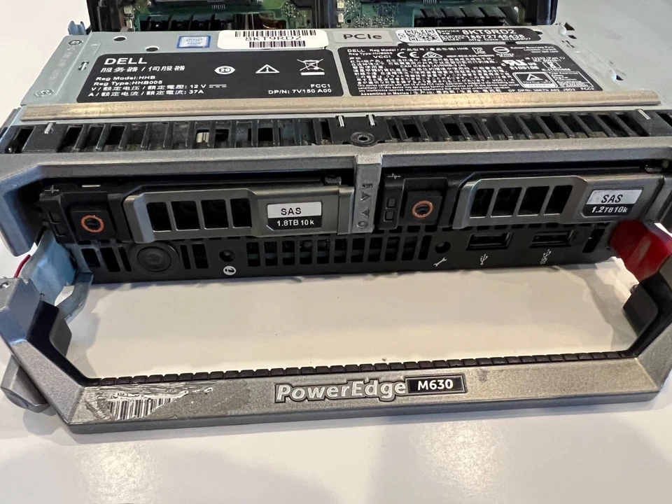 DELL POWEREDGE M630 лезвие + 2 x Intel Xeon E5-2680V3 2,50 ГГц  - Изображение 1 из 4