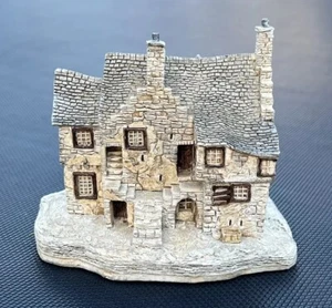 VTG Lilliput Lane "Stockwell Tenement" 1989 (Retired 1996 ) (ref U) - Picture 1 of 5