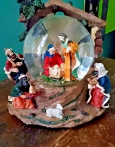 Jesus Manger Nativity Scene Mary Joseph Snow Globe Water Silent Night 3 Wise Men - Picture 1 of 10