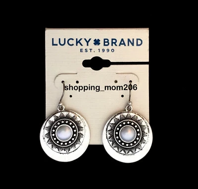 Pendientes colgantes disco estrella perlas imitación tono plata marca Lucky RV$29 Foto 1 de 3