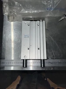 smc mgpm40-150 nuevo - Imagen 1 de 6