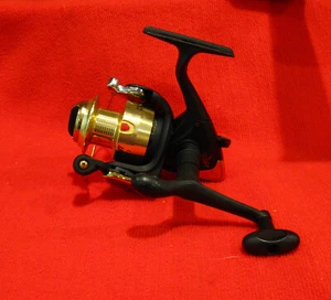 REALLY NICE EAGLE CLAW ARISTOCRAT G220 SPINNING REEL - WORKING NICELY - Picture 1 of 4