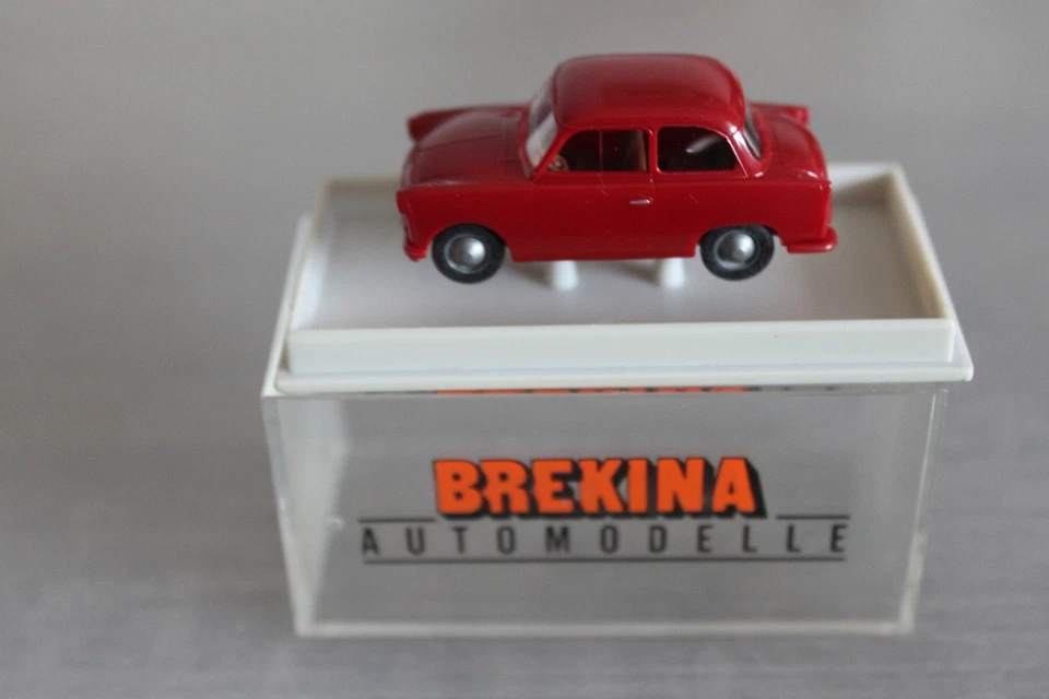 Brekina Trabant P 50 Limousine rot OVP - Bild 1 von 1