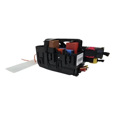 PEUGEOT 508 MK2 2019-2024 2.0 HDI FUSE AND RELAY BOX 9806192580 - Image 1 of 4