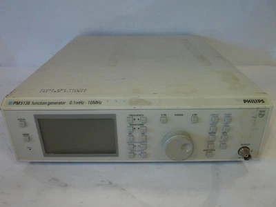 Philips Fluke PM5138 Function Generator 0.1 mHz - 10 MHz PM 5138/003 (V2721) - Image 1 of 4