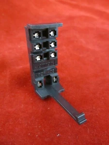 Omron P2R-08P-1958CX COMMON SOCKETS - Picture 1 of 2