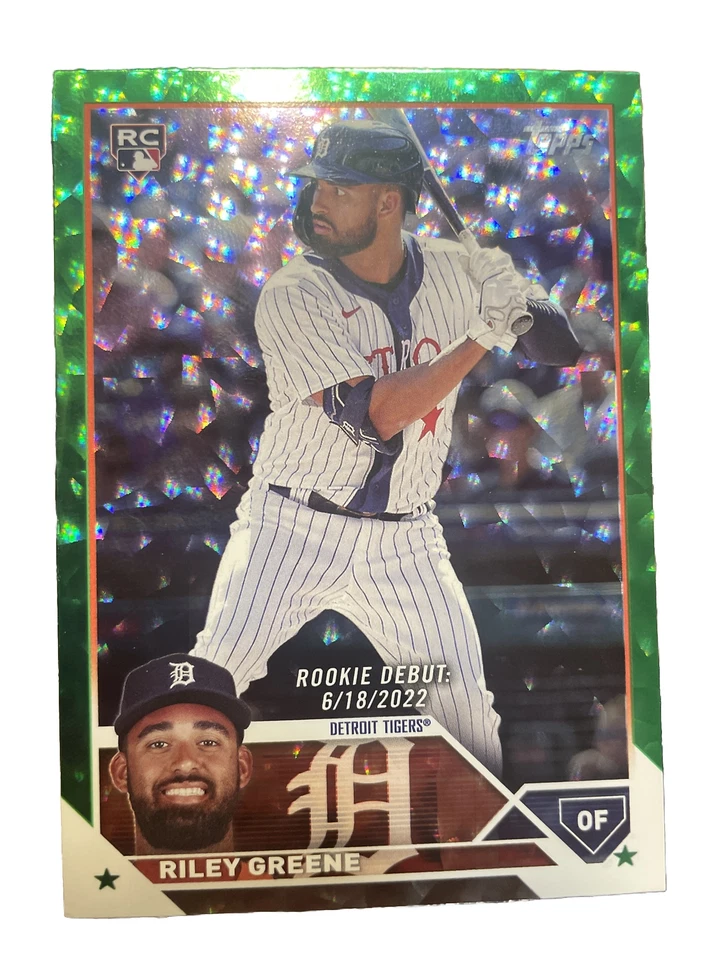 RILEY GREENE ROOKIE CARD!!!!GREEN FOIL NUMBERED 299/499 - Image 1 of 3