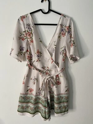 Trixxi花卉短裤连身裤女式S码 — 第 1/4 张图片