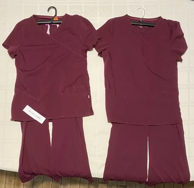 2 conjuntos de top y pantalones exfoliantes Urbane Ultimate talla pequeña, vino borgoña arándano Foto 1 de 4