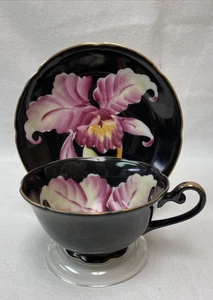 VINTAGE LEFTON CHINA HAND PAINTED TEACUP & SAUCER PURPLE IRIS/BLACK GOLD TRIM - Picture 1 of 13