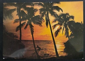 Undated Fiji Postcard-Beautiful Sunset, Fiji Unused - Picture 1 of 2
