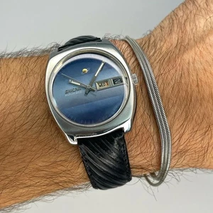 Enicar Sherpa Ocean Pearl Blue Dial Automatic Cal: Automatic AR 167 Day/Data - Picture 1 of 14