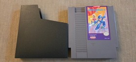 Mega Man 4 (Nintendo NES, 1991) Authentic Cartridge