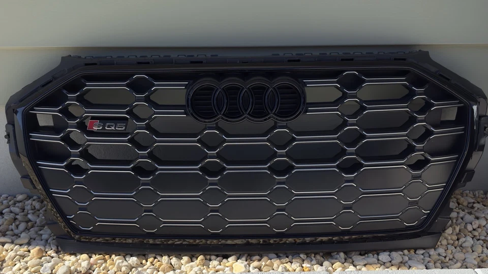Parrilla delantera OEM AUDI SQ5 B9 con emblema negro (desde 2021 audi sq5) Foto 1 de 4
