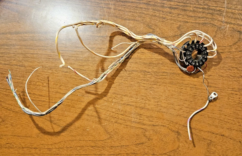 TEKTRONIX TEK 46xx SERIE OSCILOSCOPIO CRT SOCKET como RETIRADO Foto 1 de 1