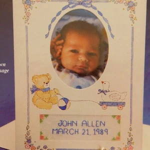 Titan Needlecraft Sentiments Counted XStitch Kit 08073 Saludo - Imagen 1 de 8