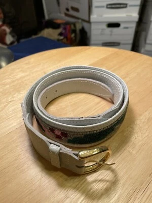 Women’s White Leather And Bead Belt Size Small Western.  M 10 - Image 1 of 4